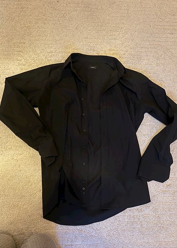 Siyah Düğmeli Gömlek - Görsel 3