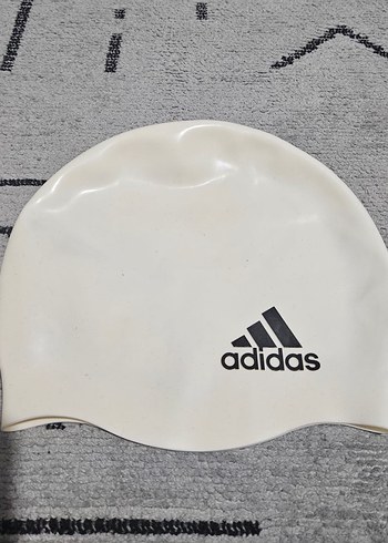 Adidas ürünü