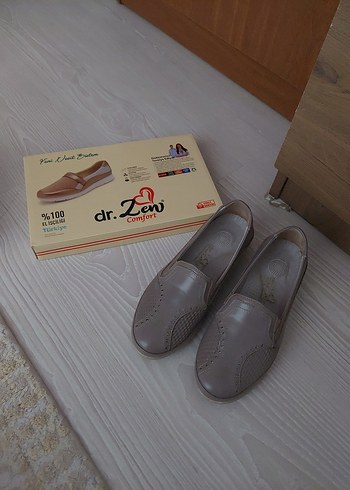 Dr. Martens Bej Kadın Dolgu Topuklu günlük ayakkabı