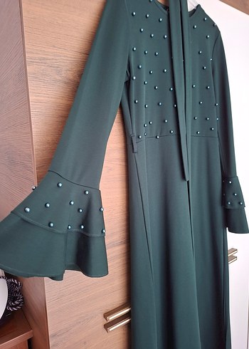 Uzun Kollu yesil Boncuk İşlemeli Uzun Elbise - Görsel 2