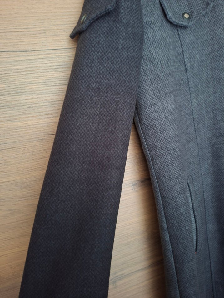 Gri Uzun Kadın Kaban Kürklü Yaka - Görsel 3