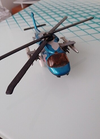 Helikopter Metal ve motosiklet 2 âdet ürün 