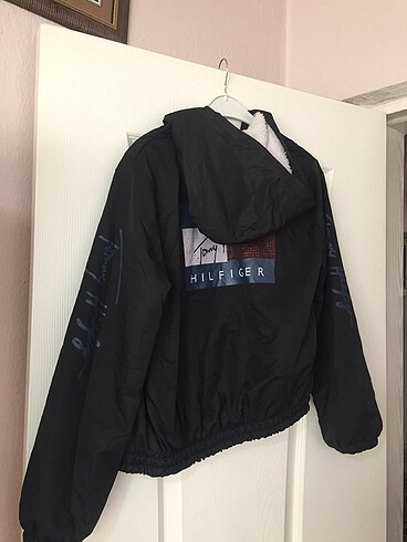 Tommy Hilfiger temali içi yün mont ceket L beden