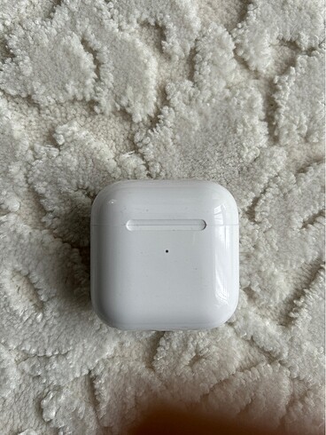 AirPods 2. Nesil Şarj kutusu