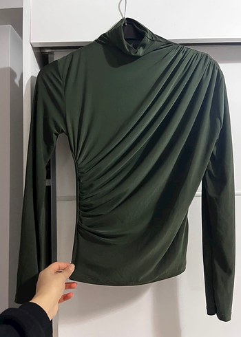 Drapeli Yüksek Yakalı Haki Yeşil Kadın Bluz - Görsel 2