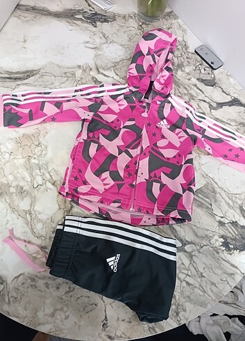 Adidas eşofman takımı 