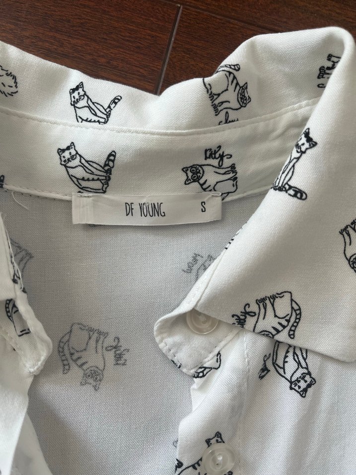 Defacto Beyaz Kedi Baskılı Kısa Kollu Kadın Gömlek - Görsel 2