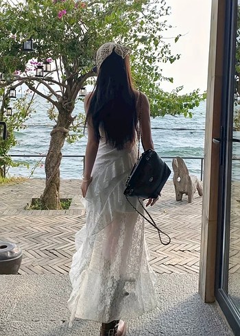 İnce Askılı Beyaz Dantel Uzun Elbise - Görsel 2