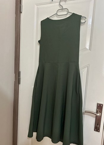 Yeşil Midi Kolsuz Pilili Kadın Elbise - Görsel 5