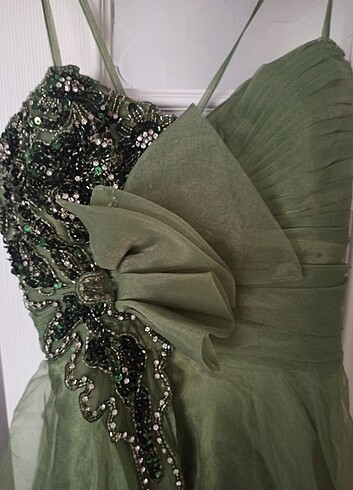 36 Beden Yeşil abiye elbise 