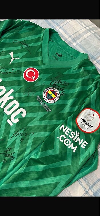 l Beden Fenerbahçe İmzalı Livakovic Forması