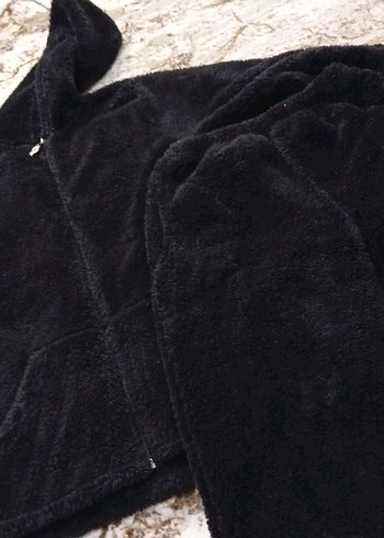 Trendyol & Milla Siyah Kapüşonlu Peluş Kadın Ceket