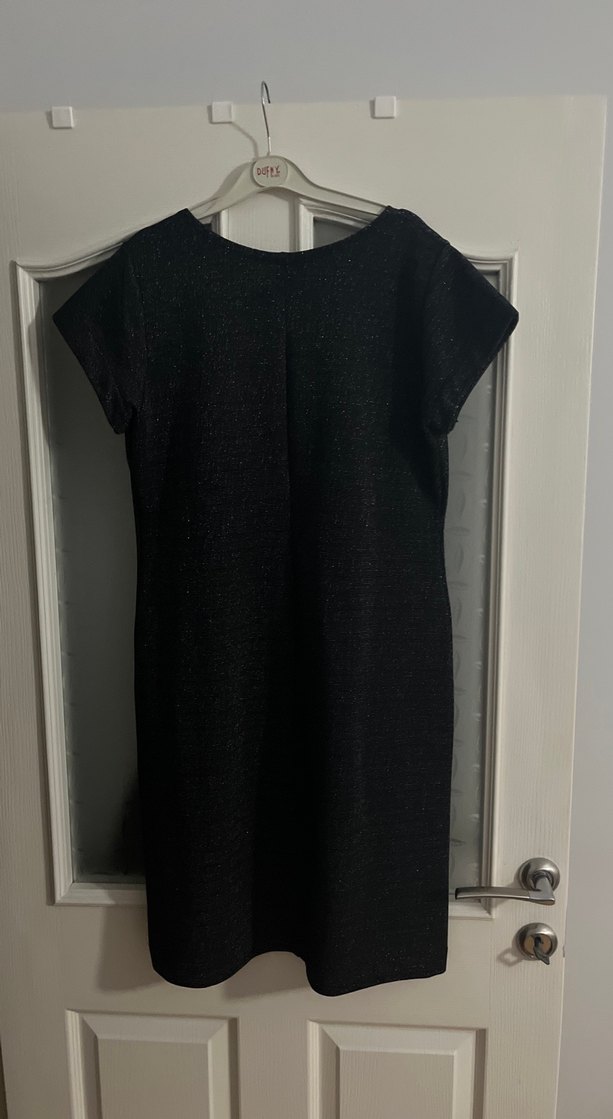 Siyah Kısa Kollu Midi Triko Elbise - Görsel 2