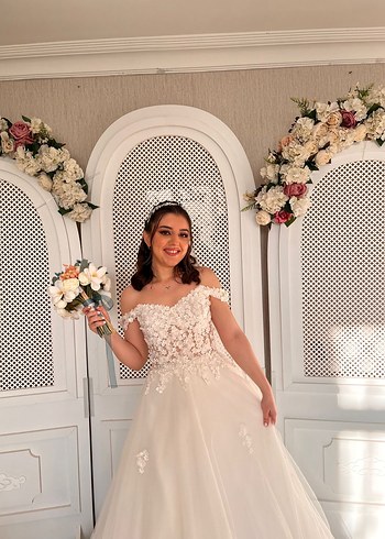 ÇİÇEK DESENLİ GELİNLİK