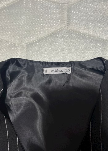 Addax Düğmeli Siyah Çizgili Kadın Yelek