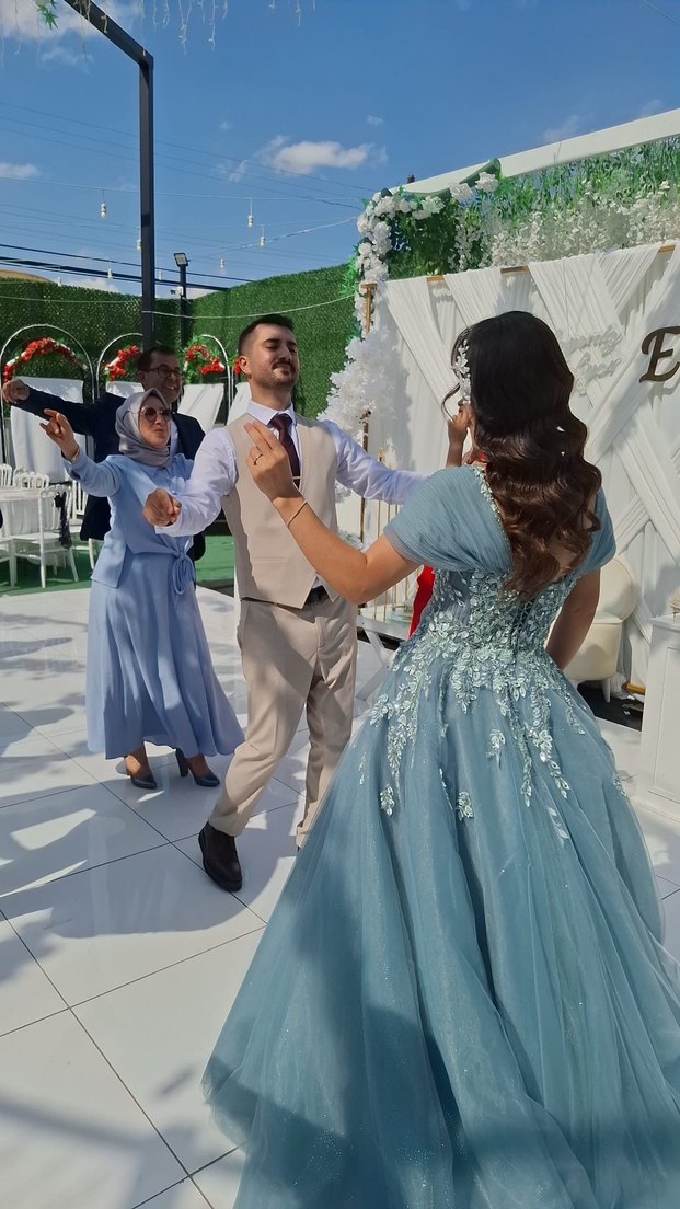 Nişan elbisesi - Görsel 5