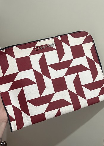 Calvin Klein Kirmizi Desenli Kadin Fermuarli Clutch