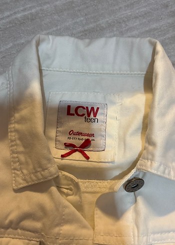 LC Waikiki Kadın Beyaz Kot Ceket