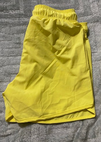 Sarı Mini kadın Şort - Görsel 4