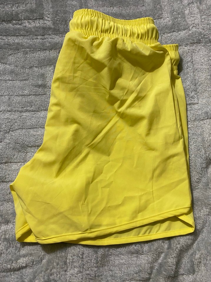 Sarı Mini kadın Şort - Görsel 4