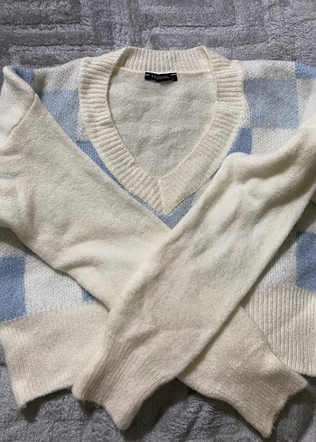 Ekose Desenli V Yaka Örgü Süveter - Görsel 2