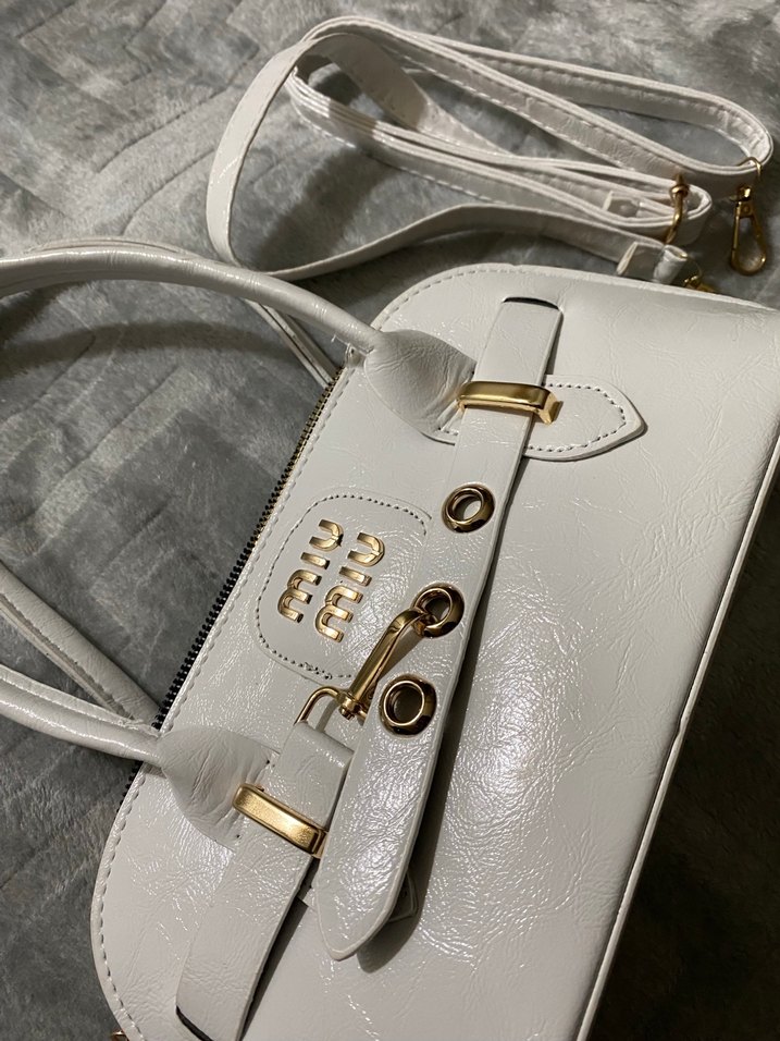 Miu Miu Beyaz Deri Kadın Çanta - Görsel 4