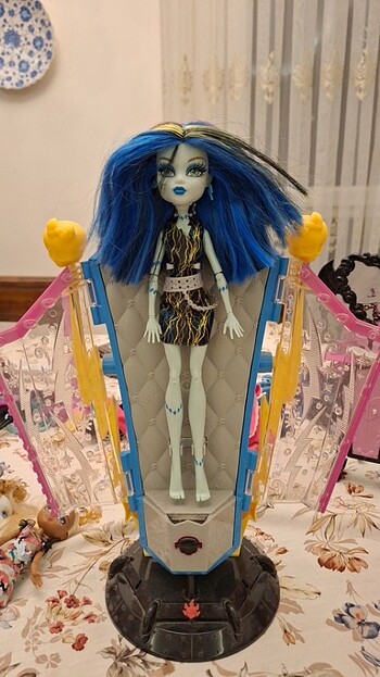 (Aciklamayi okuyun) Monster high bebek frankie stein set freaky 