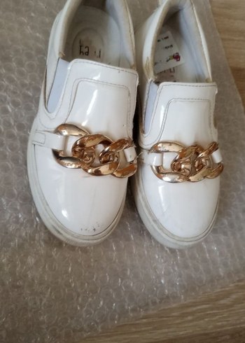 Kadın Zincir Detaylı Beyaz Spor Ayakkabı - Görsel 2