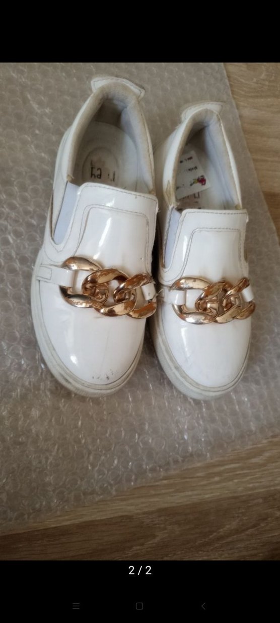 Kadın Zincir Detaylı Beyaz Spor Ayakkabı - Görsel 2