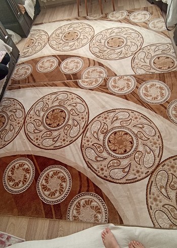 Merinos Kahverengi Desenli Klasik Halı