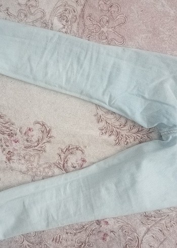 LC Waikiki Yırtık Detaylı Mavi Midi Boy Kadın Jean