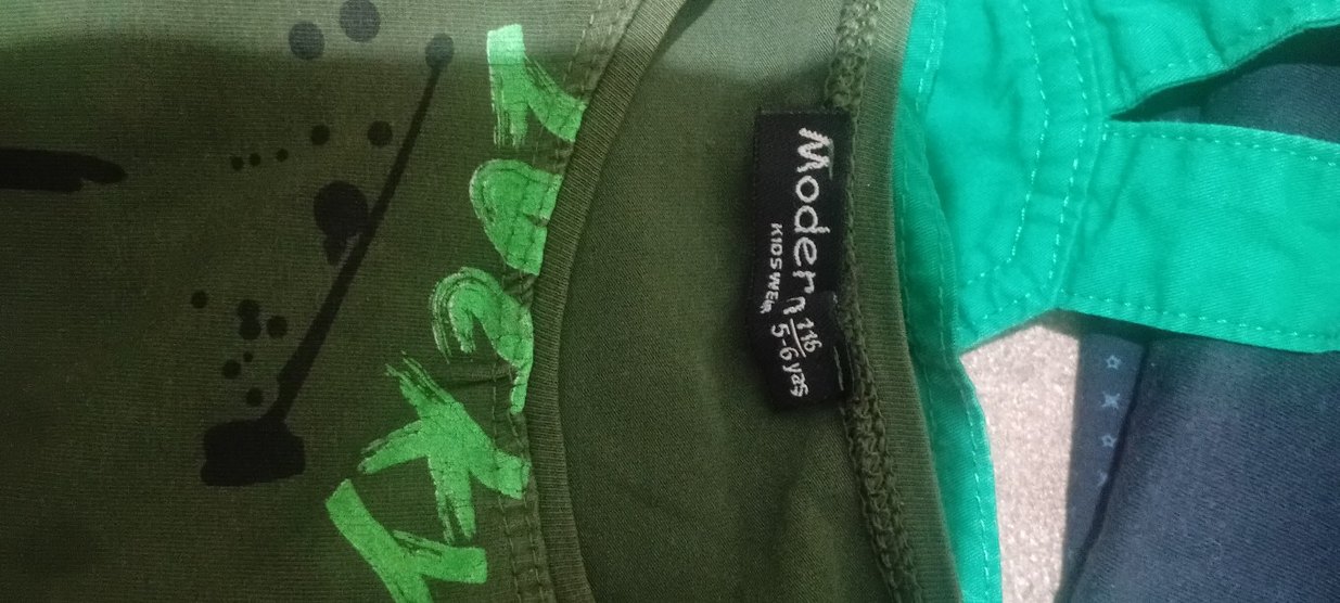 Koyu Yeşil X İşareti Oyun Desenli Tişört - Görsel 2