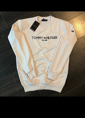 TOMMY HİLFİGER SWEATSHİRT 