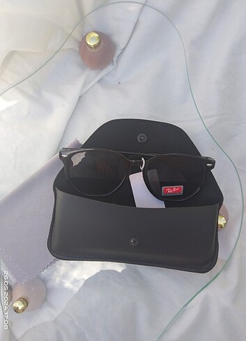 Ray.Ban güneş gözlüğü 