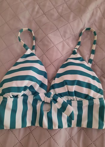 Çizgili Yesil Bikini Üstü