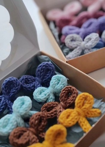 Renkli Nakışlı Fiyonk Saç Tokaları - Görsel 2