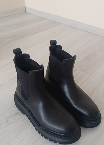 38 Beden Siyah Platform Topuklu Minimalist Kadın Bot