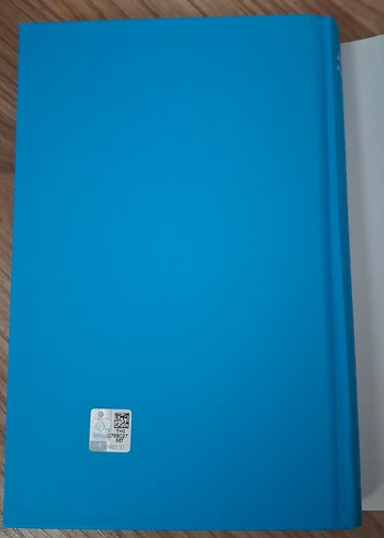 Kitap Kurdu ve Çirkin - Ashley Poston - Görsel 4