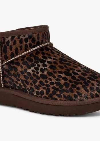 UGG Kahverengi Leopar Desenli Tüylü Kadın Bot - Görsel 4