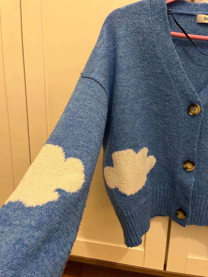 Mavi Bulut Desenli Örgü Hırka - Görsel 2