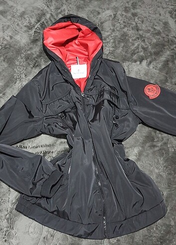 Moncler Yağmurluk