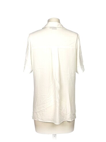 38 Beden Asos Bluz %70 İndirimli.