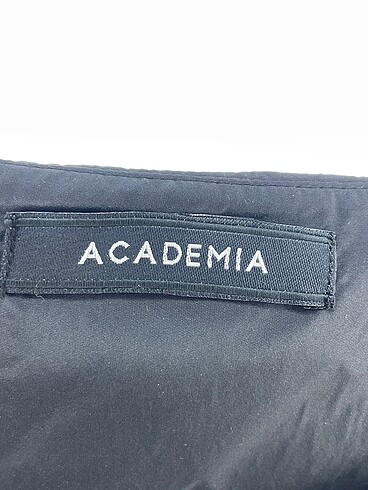 36 Beden siyah Renk Academia Bluz %70 İndirimli.