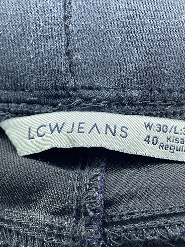 30 Beden siyah Renk LC Waikiki Jean / Kot %70 İndirimli.