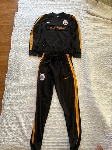 Galatasaray lisanslı takıl