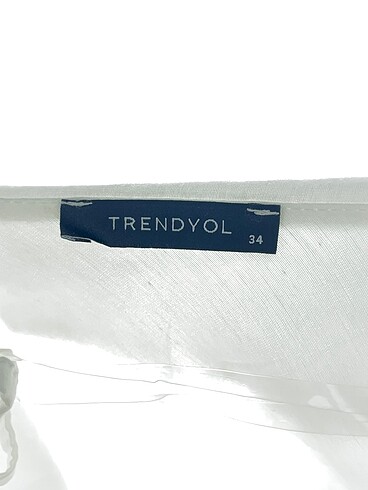 34 Beden beyaz Renk Trendyol & Milla Kısa Elbise %70 İndirimli.