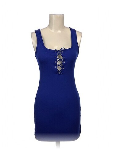 PreLoved Kısa Elbise %70 İndirimli.