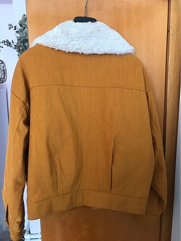 m Beden Hardal sarısı kışlık ceket
