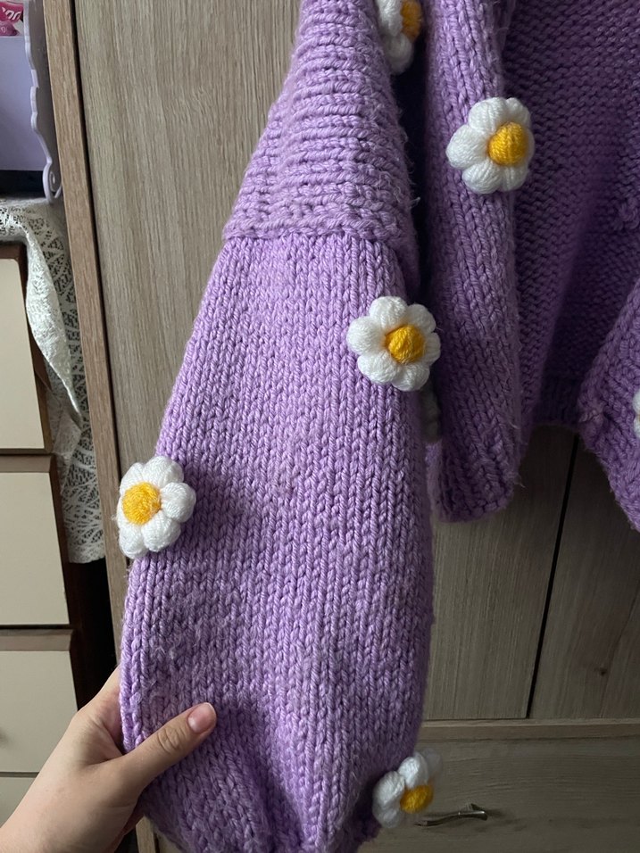 Mor Çiçekli El Örgüsü Hırka - Görsel 2
