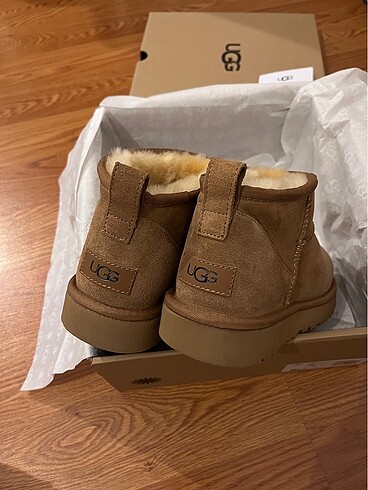 37 Beden kahverengi Renk Ugg chestnut ultra mini